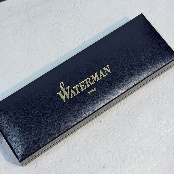 Waterman Matte Burgundy Twist Ball Point Pen - Picture 11 of 16